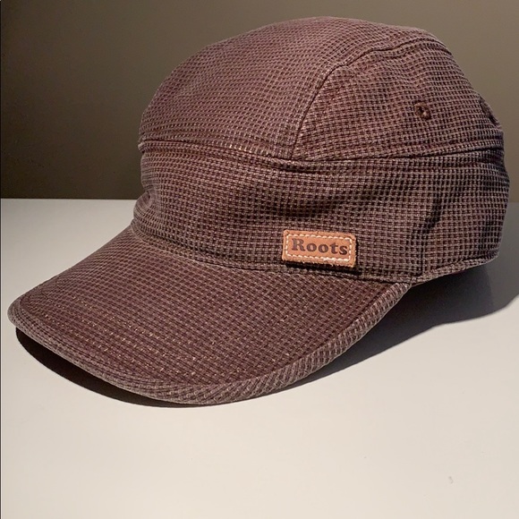 Roots Accessories - Distressed Roots Cap